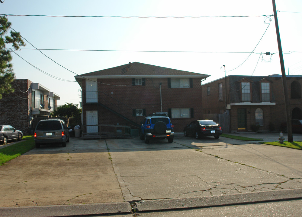 4405 Kent Ave in Metairie, LA - Foto de edificio