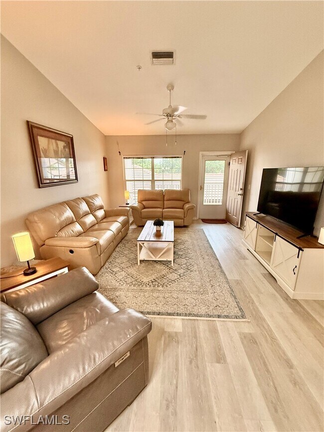 28740 Diamond Dr in Bonita Springs, FL - Building Photo - Building Photo