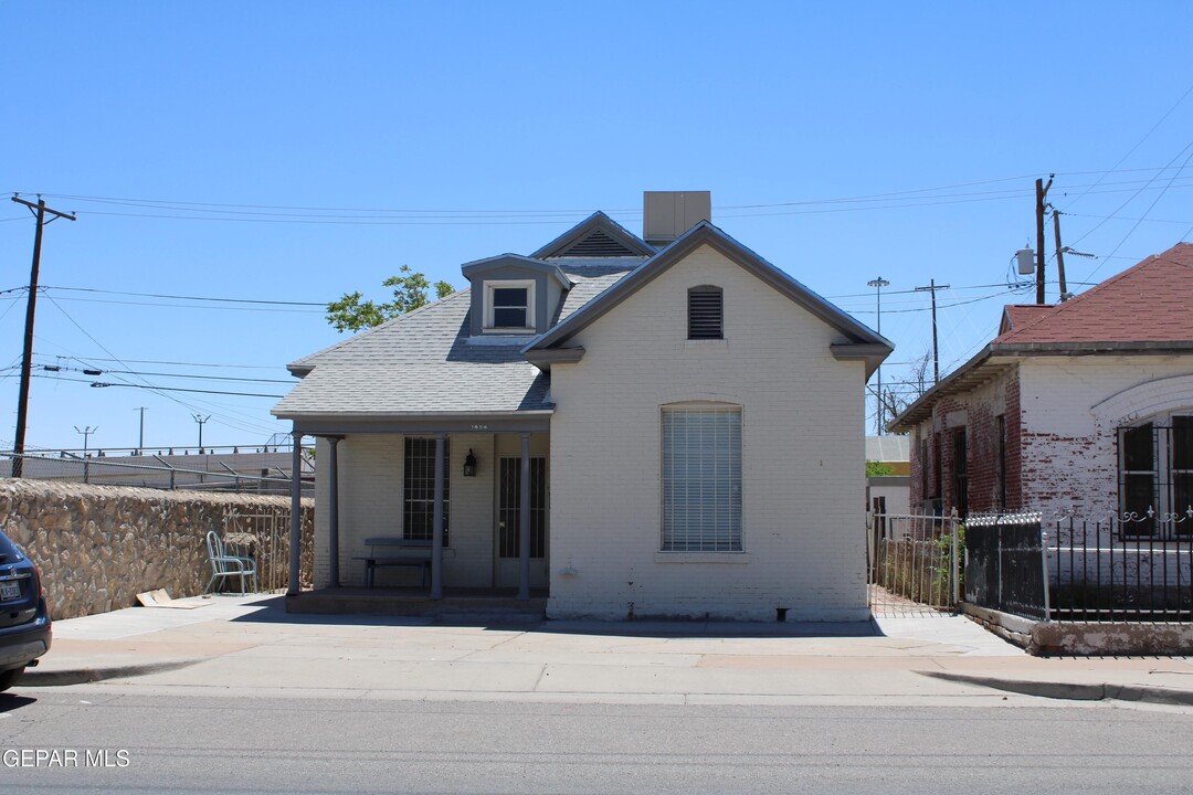 1404 E San Antonio Ave in El Paso, TX - Building Photo
