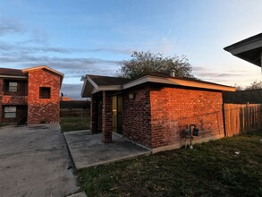 4202 Hale Ave in Harlingen, TX - Building Photo - Building Photo