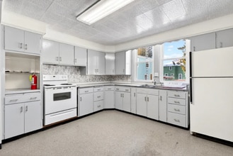 328 E Fond du Lac St, Unit Lower in Ripon, WI - Building Photo - Building Photo