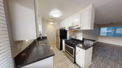 12617 OXNARD in North Hollywood, CA - Foto de edificio - Interior Photo