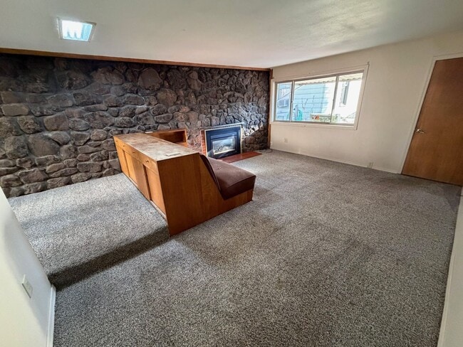 635 High St in Klamath Falls, OR - Building Photo - Building Photo