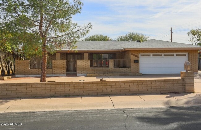 property at 3239 S Lebanon Ln