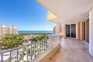 789 Crandon Blvd in Key Biscayne, FL - Building Photo