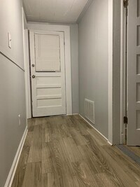 315 E 15th St SW photo'