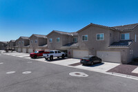 Desert View Villas in Yuma, AZ - Foto de edificio - Building Photo