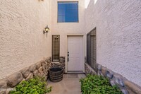 7460 W Denaro Dr, Unit 436 in Glendale, AZ - Building Photo - Building Photo