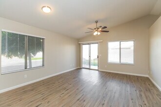 9914 E Diamond Ave in Mesa, AZ - Building Photo - Building Photo