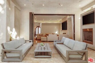 329 Canon Dr in Beverly Hills, CA - Building Photo - Building Photo
