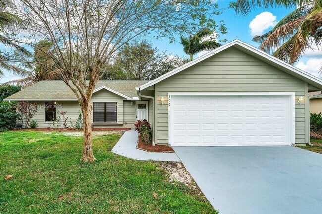 property at 106 SW Airview Ave