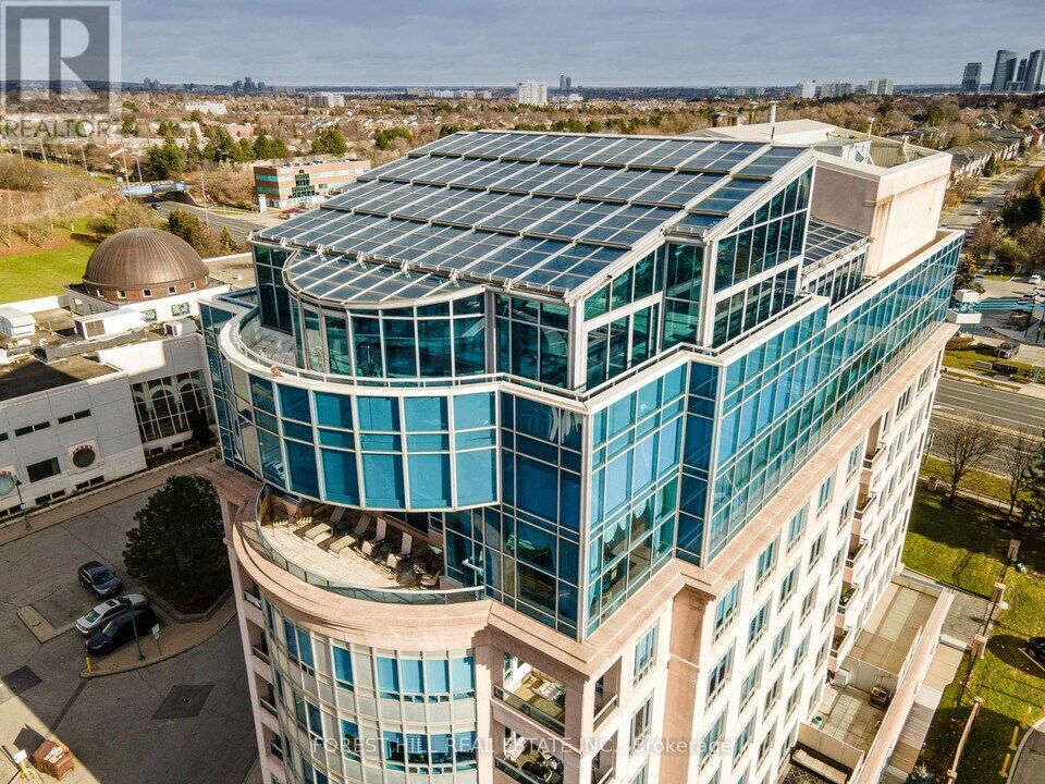 1 Cordoba Dr in Vaughan, ON - Building Photo