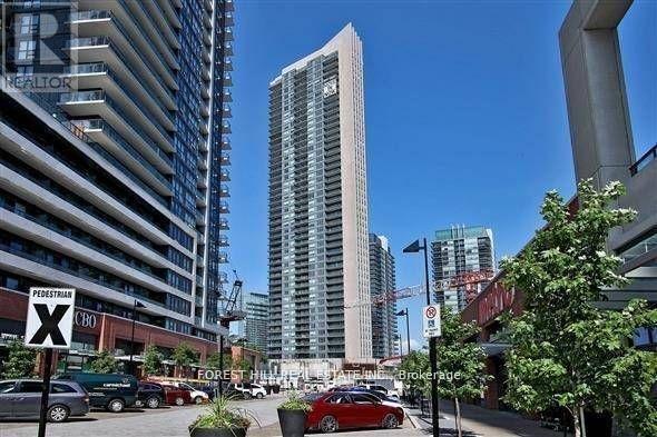 36-2536 Park Lawn Rd in Toronto, ON - Building Photo