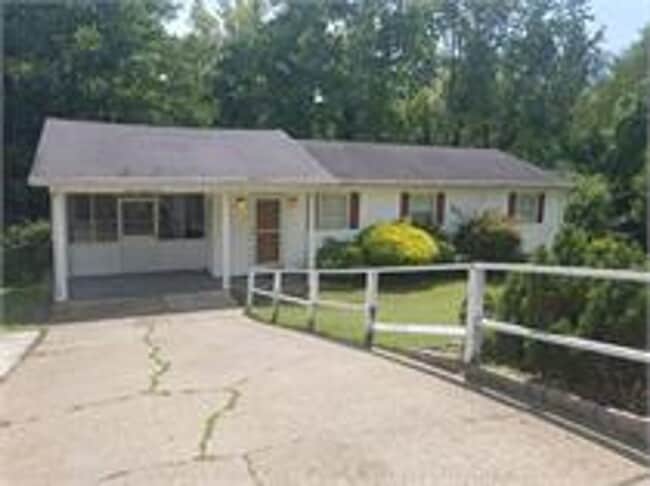 property at 1229 Lyndale Dr