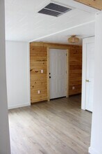 842 Lloyd Ave in Aurora, OH - Building Photo - Building Photo