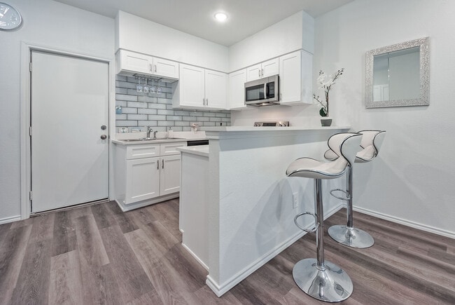 11234 Park Central Pl, Unit C in Dallas, TX - Building Photo - Building Photo