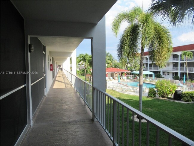 property at 580 Egret Dr