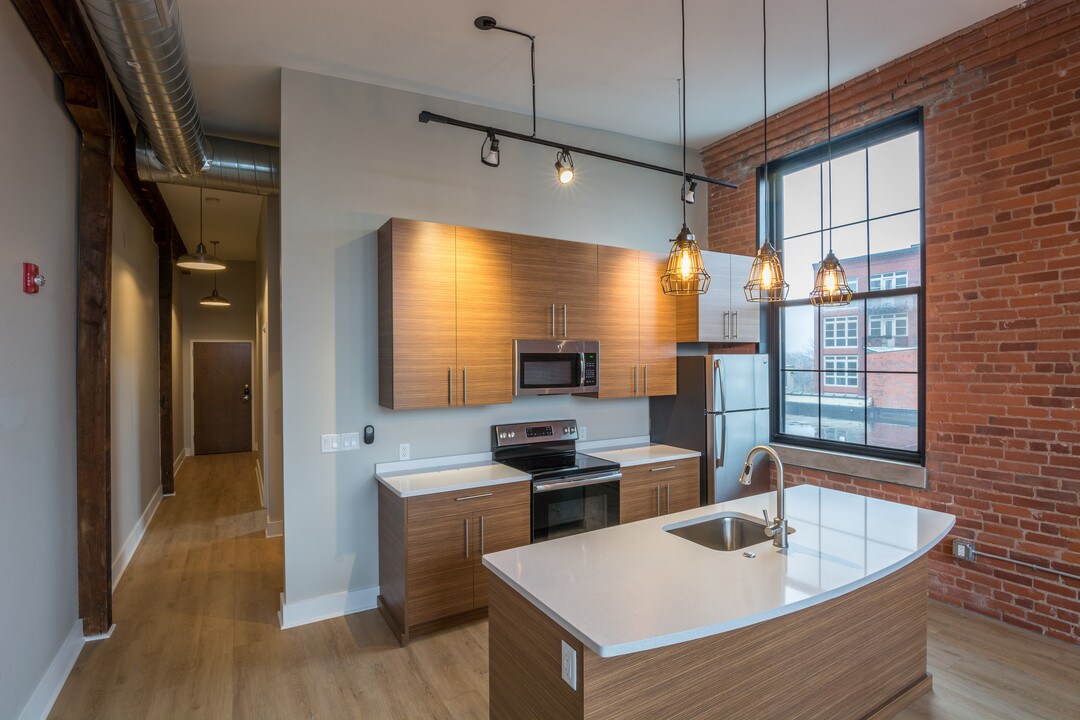 Woodbury Place Lofts in Rochester, NY - Building Photo