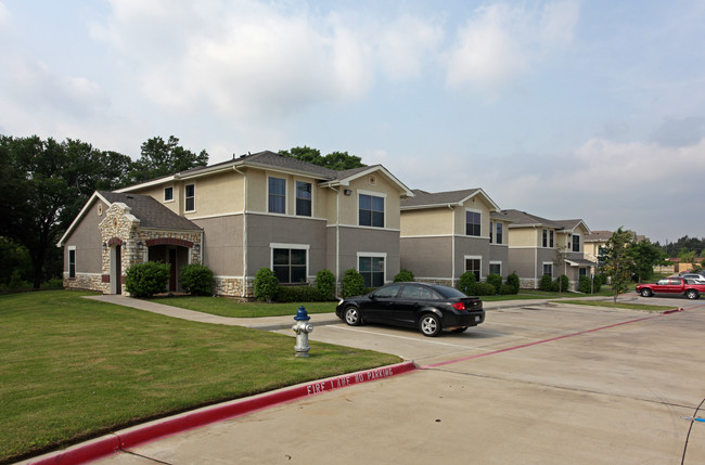 Rosemont at Mission Trails in Dallas, TX - Foto de edificio - Building Photo