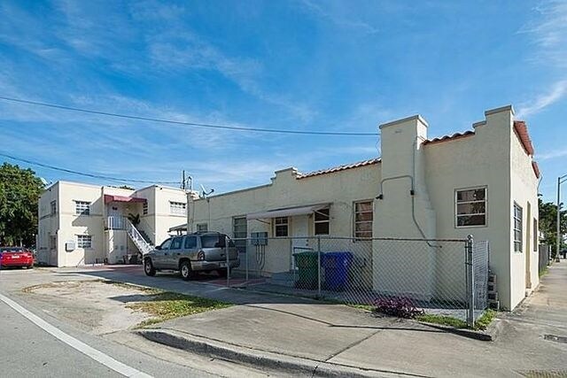 2626 SW 18th St in Miami, FL - Building Photo