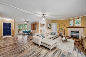 241 Glenwood Dr in Wimberley, TX - Building Photo - Building Photo