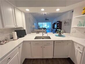 2230 Chesterbrook Ct-Unit -5-102 in Naples, FL - Building Photo - Building Photo