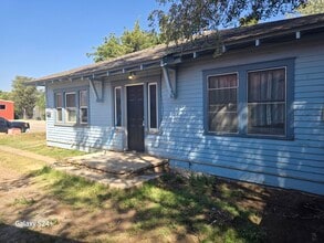 1413 S Ong St, Unit A in Amarillo, TX - Building Photo - Building Photo