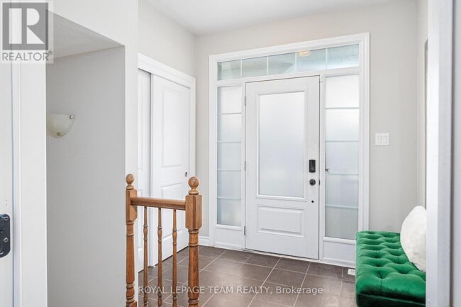 12 Knockaderry Cres in Ottawa, ON - Building Photo - Building Photo