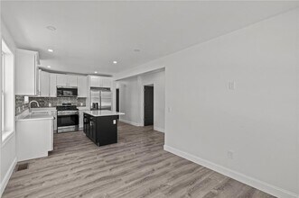 29 Stansbury St in Providence, RI - Building Photo - Building Photo