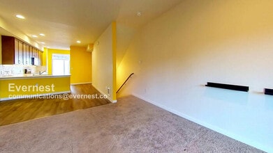 19403 7th Ave W in Lynnwood, WA - Foto de edificio - Building Photo