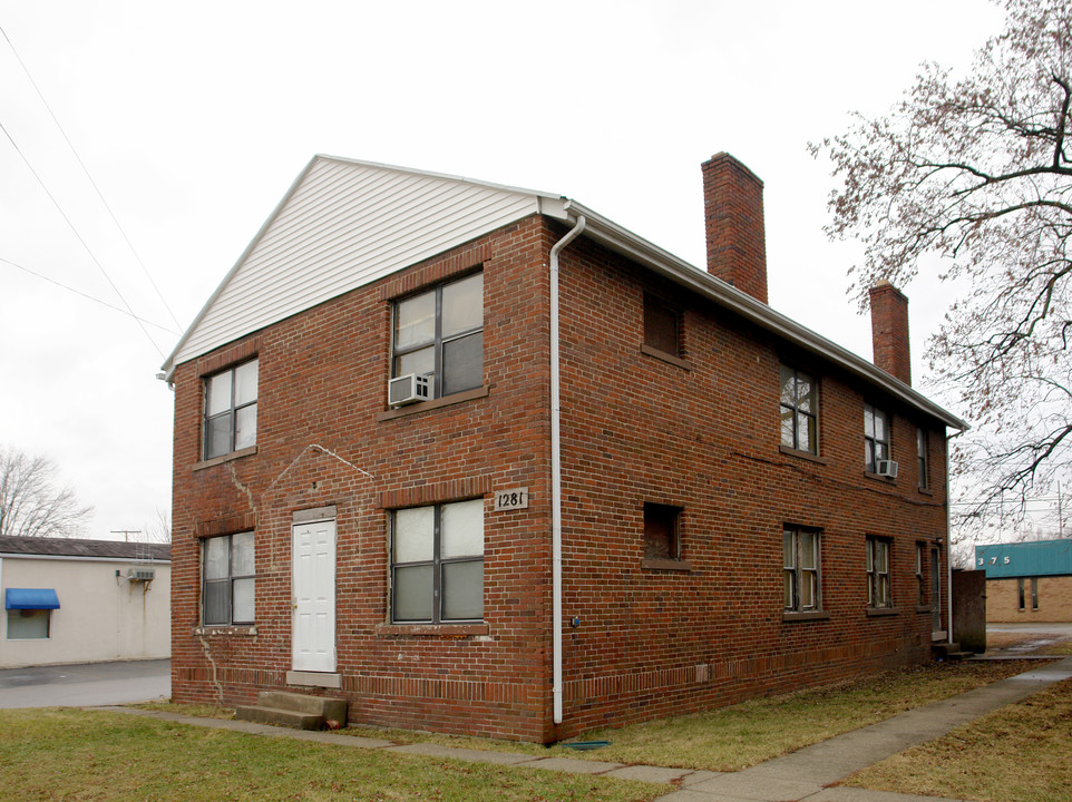 1281 Sullivant Ave in Columbus, OH - Building Photo