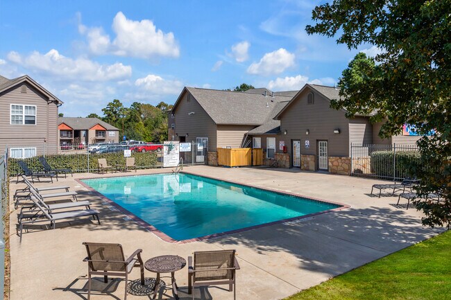 Arbor Pines in Nacogdoches, TX - Building Photo - Building Photo