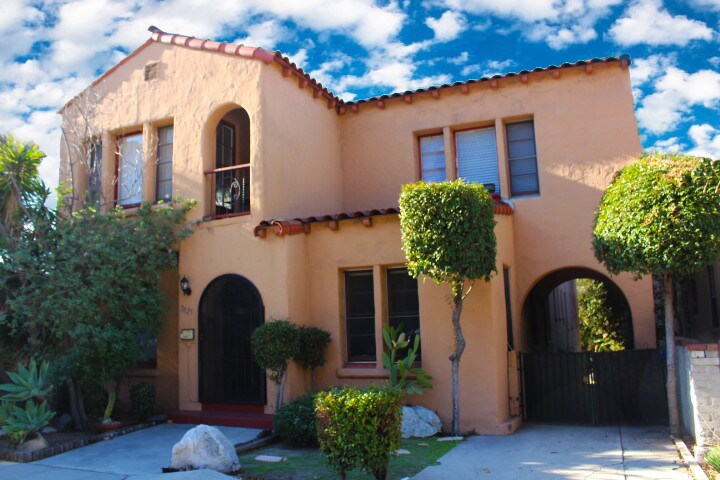 2025 Griffith Park Blvd in Los Angeles, CA - Building Photo