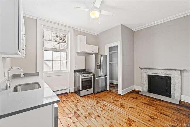 property at 548 Chapel St