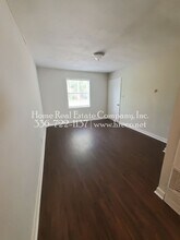 1332 Gray Ave NE in Winston-Salem, NC - Building Photo - Building Photo