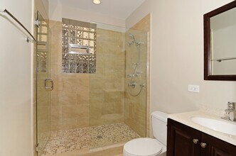 1806 N Sheffield Ave-Unit -2 in Chicago, IL - Building Photo - Building Photo