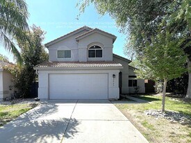 4805 Porto Pino Way in Antelope, CA - Building Photo
