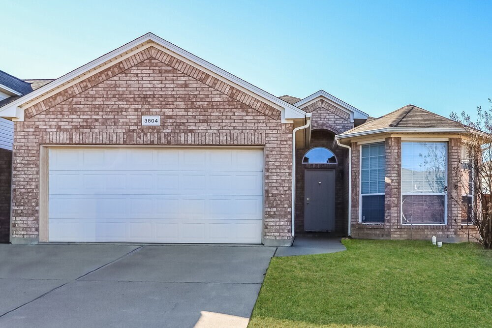 3804 Wellsburg Way in Fort Worth, TX - Foto de edificio