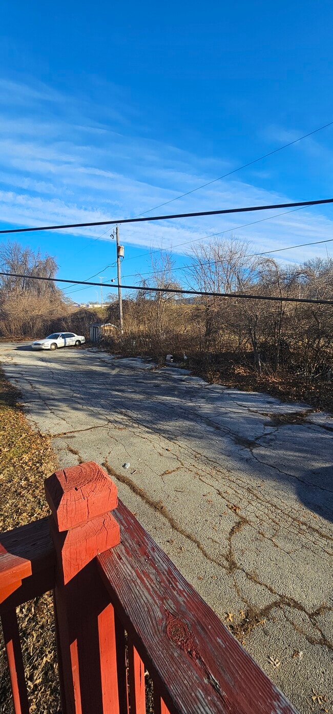 711 N 70th St in Kansas City, KS - Building Photo - Building Photo