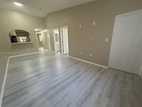 2911 SE 13th Rd in Homestead, FL - Building Photo - Building Photo