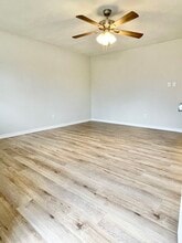 2209 W Calhoun St in Springfield, MO - Building Photo - Building Photo
