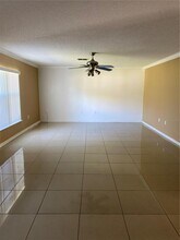 1994 Peridot Cir in Kissimmee, FL - Building Photo - Building Photo