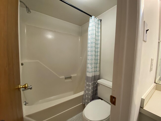 9105 Atlantic Ave in Margate City, NJ - Building Photo - Building Photo