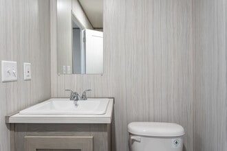 Hunter Ridge in Jonesboro, GA - Foto de edificio - Interior Photo