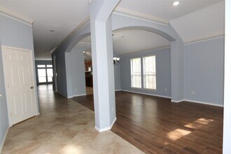 11031 Anilu Dr in Richmond, TX - Building Photo - Building Photo