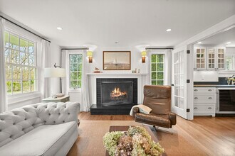 104 Roton Ave in Norwalk, CT - Building Photo - Building Photo