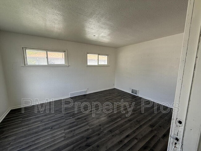 property at 5642 N 61st St