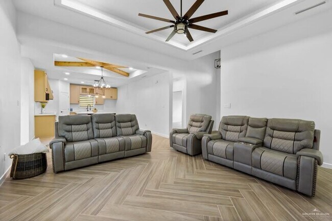 12 Arboledas Dr in San Juan, TX - Building Photo - Building Photo