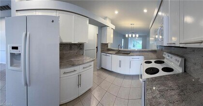 20653 Country Barn Dr in Estero, FL - Building Photo - Building Photo
