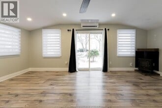 51 Klies Bch Rd in Essex, ON - Building Photo - Building Photo